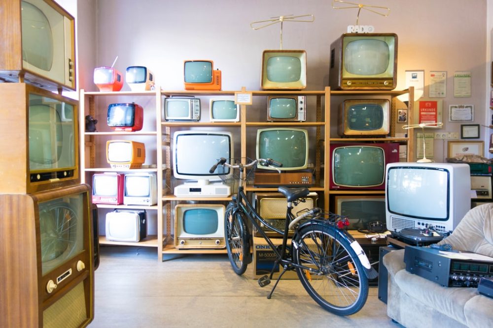 Phygital - old TV shop